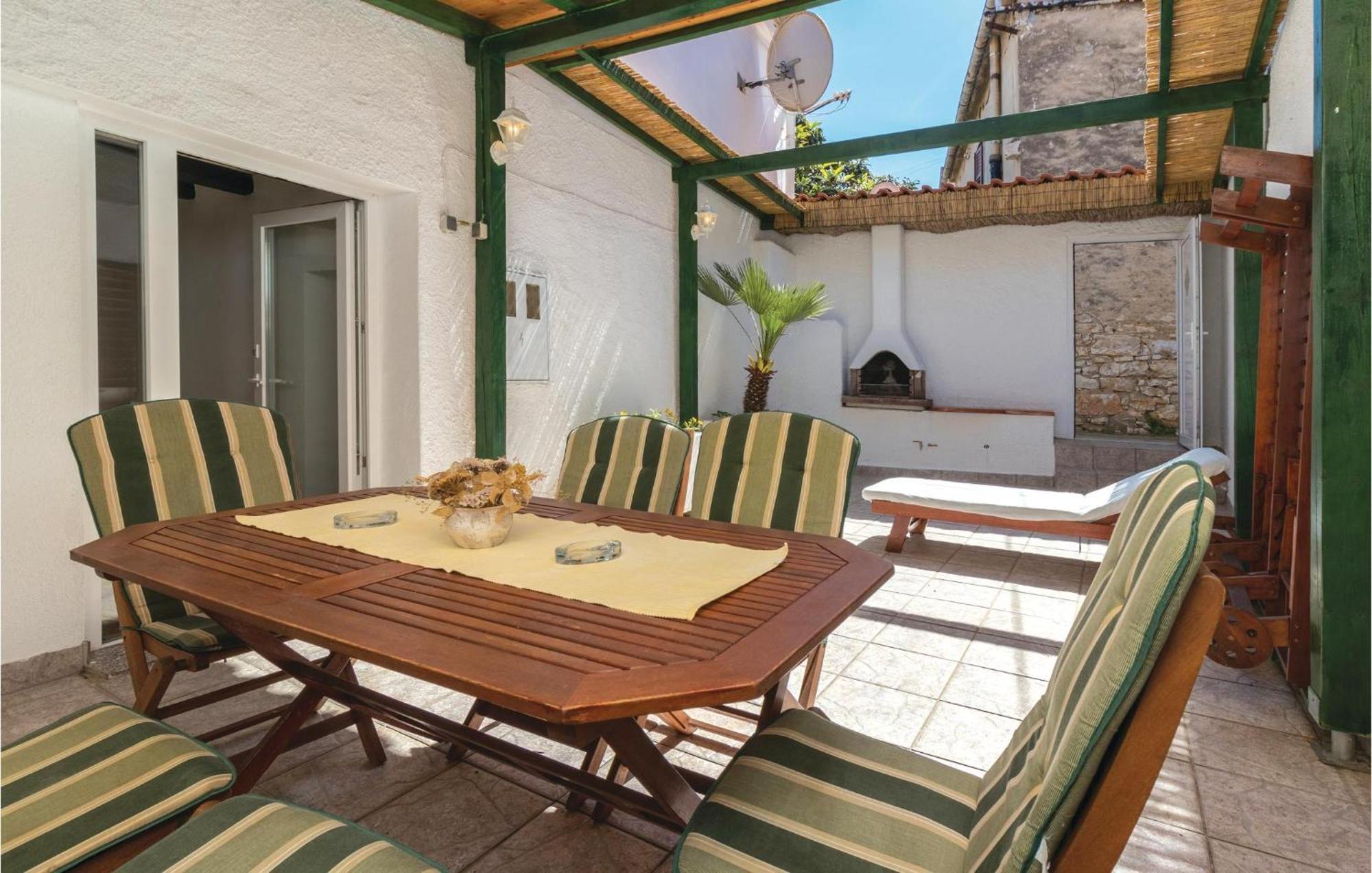 Lovely Home In Preko With Wifi Exterior photo